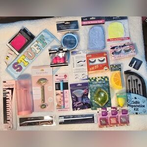 Eyeshadow Trio & Assorted Beauty and Makeup Tools Bundle